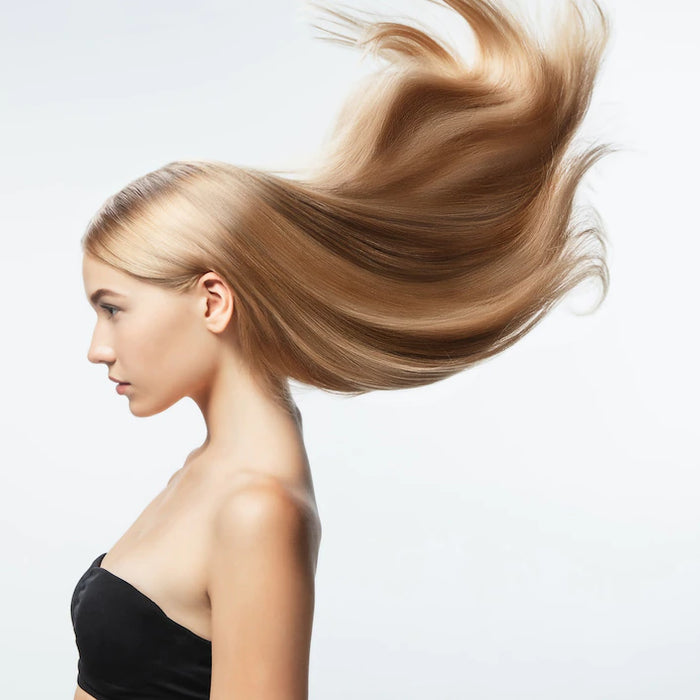 10 najlepszych sposobów jak nawilżać suche włosy*