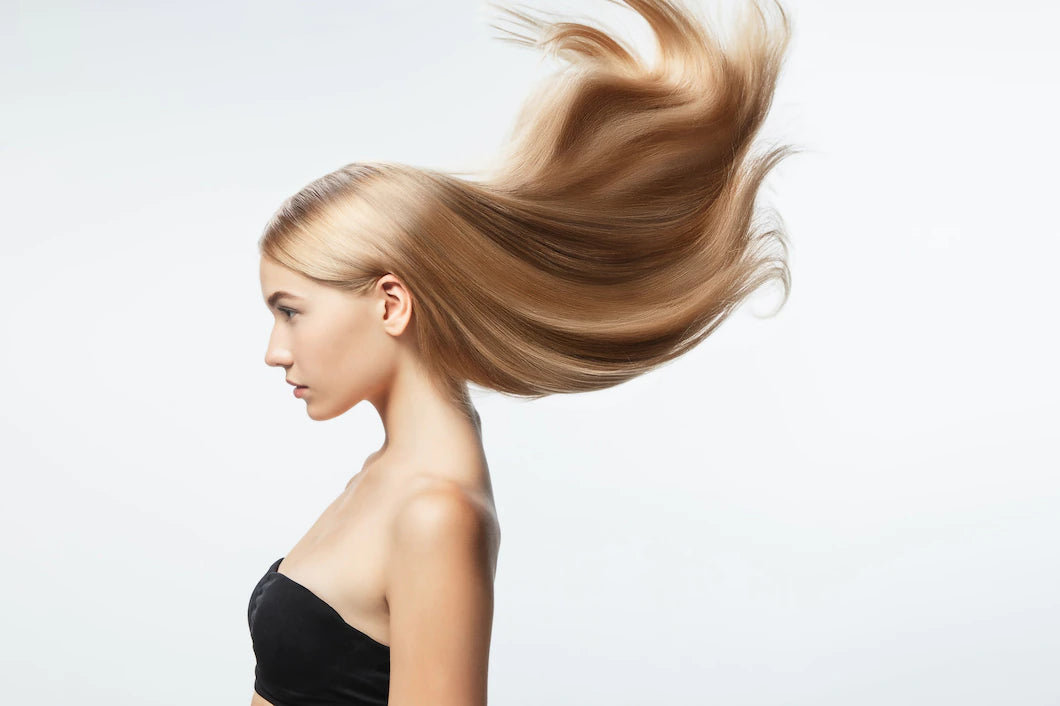 10 najlepszych sposobów jak nawilżać suche włosy*