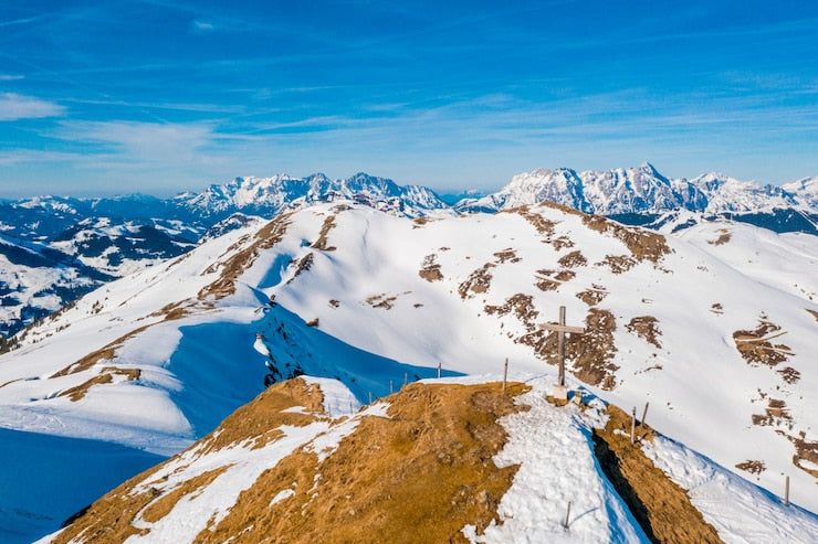 10 najlepszych miejsc na urlop narciarski