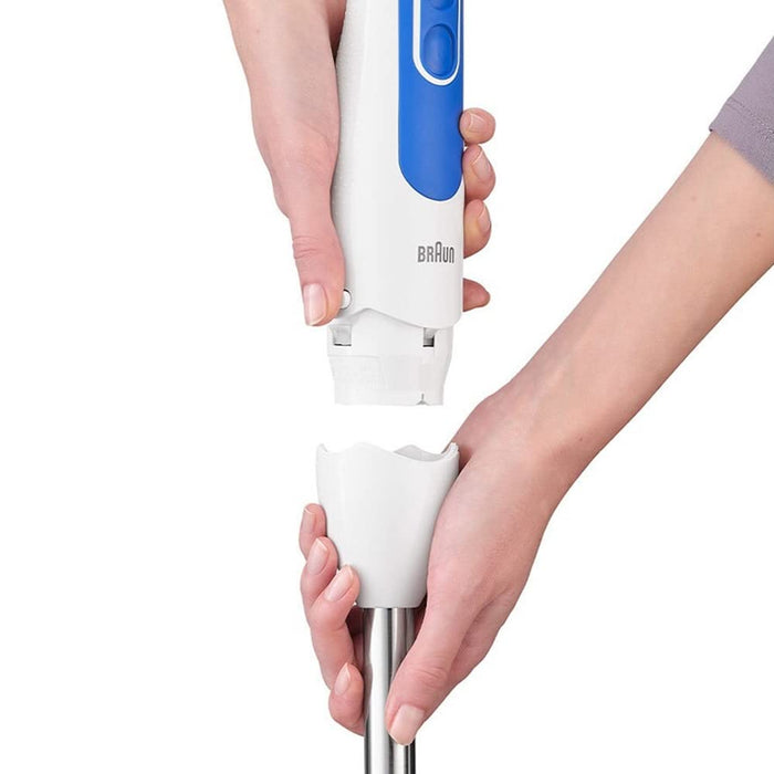 Braun mikser ręczny MQ 3000 Smoothie+ – MultiQuick 3 blender z podstawką miksującą ze stali nierdzewnej, 700 W, wraz z kubkiem do miksowania o pojemności 600 ml, biały/niebieski