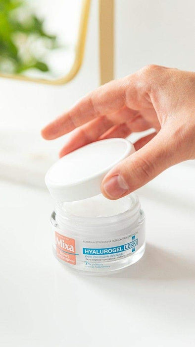 Mixa Hyalurogel lekki krem do twarzy z kwasem hialuronowym i gliceryną do skóry wrażliwej i odwodnionej, nawilżenie do 24 godzin, 50 ml