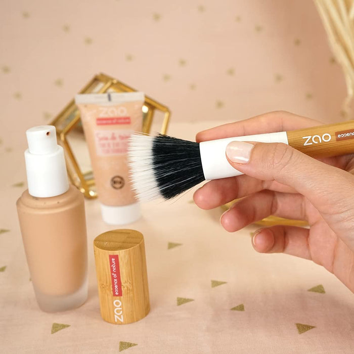 Vegan Make Up - Vegane ZAO Silk Foundation Bio 30 ml – szminka z masłem shea, olejkiem migdałowym i olejkiem jojoba – nr 811 Ivory Beige