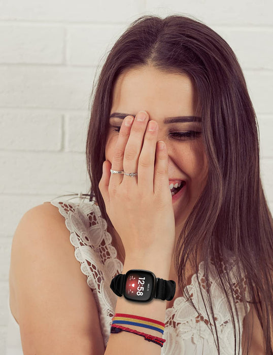 Zachte elastische band Compatibel met Fitbit Versa 3 & Sense Strap, Dames Meisjes Bedrukt Stoffen Doekpatroon Scrunchies Polsband Vervangende armband voor Fitbit Versa 3 / Sense Smart Watch