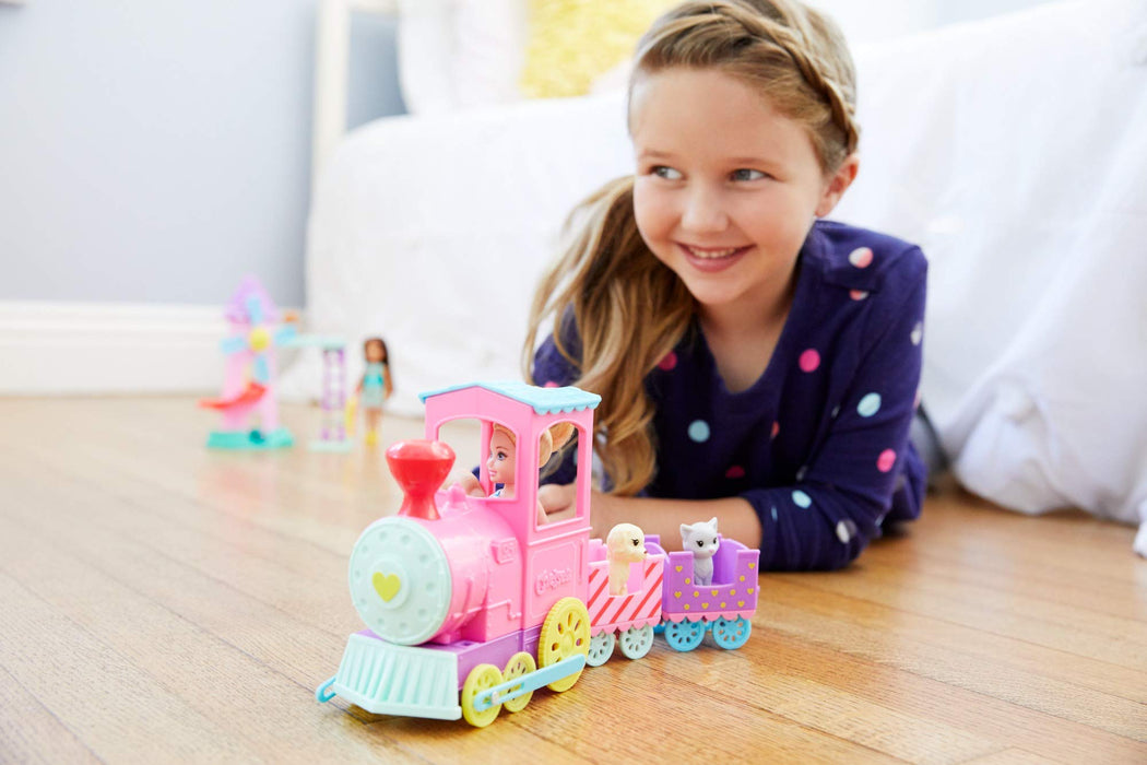 Barbie FRL86 rodzinny pociąg Chelsea Choo z lalką, kolorowe, akcesoria do zabawy, wiele