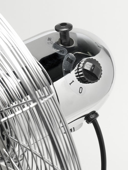 Bestron Wentylator stojący z trzema poziomami prędkości, wentylator z funkcją oscylacji 90° i regulacją wysokości do 127 cm, Ø 45 cm, 50 W, DFS45S, kolor: chrom