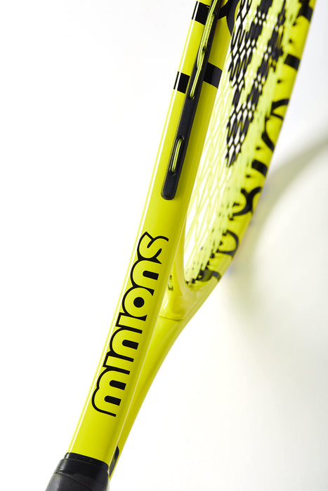 Wilson x Minions Junior rakieta tenisowa z pokrowcem ochronnym i piłkami tenisowymi. (17", 19", 21" 23" i 25")