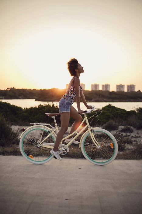 Fabric Rower miejski dla kobiet - damski rower z koszykiem, przerzutka wewnętrzna Shimano 3V, 3 kolory, 14kg