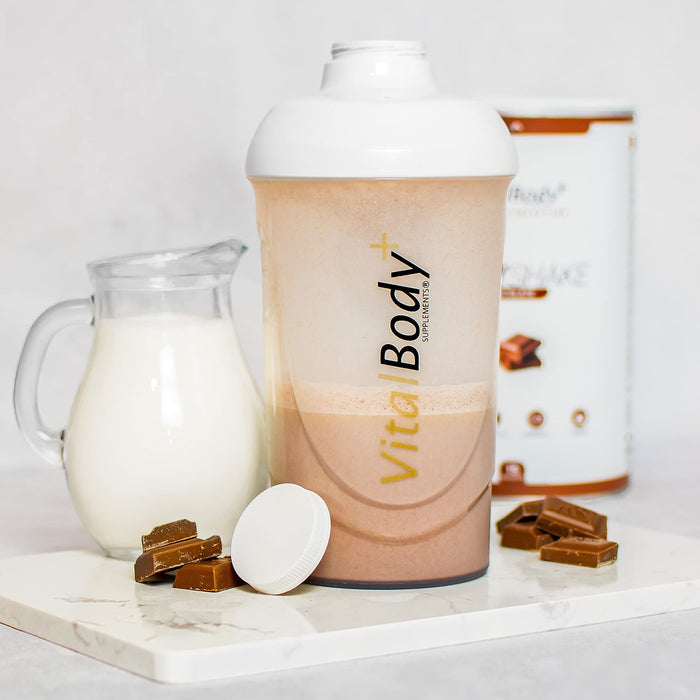 Oferta: VitalBodyPLUS shaker proteinowy Premium biały 600 ml | shaker do białek | z sitkiem i skalą do kremowych shakes białkowych shakes | Gym Fitness kubek do izolatów i koncentratów sportowych