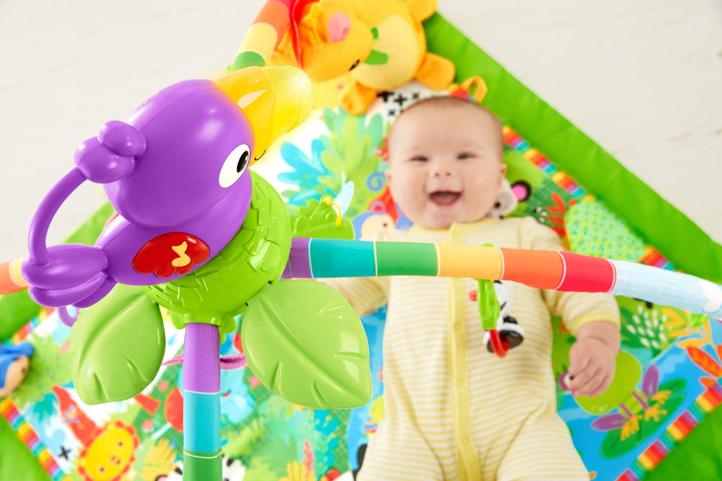 Fisher-Price, Mata Gimnastyczna Z Muzyką I Światełkami – Z Atrakcyjnymi Zabawkami I Motywami Lasu Tropikalnego GXC35