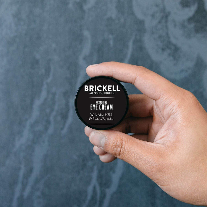 Brickell męski krem do oczu dla mężczyzn, naturalny i organiczny przeciwstarzeniowy balsam do oczu, aby zmniejszyć opuchliznę, zmarszczki, cienie pod oczami, kroje, stopy i torby pod oczami, 15 ml, bezzapachowy