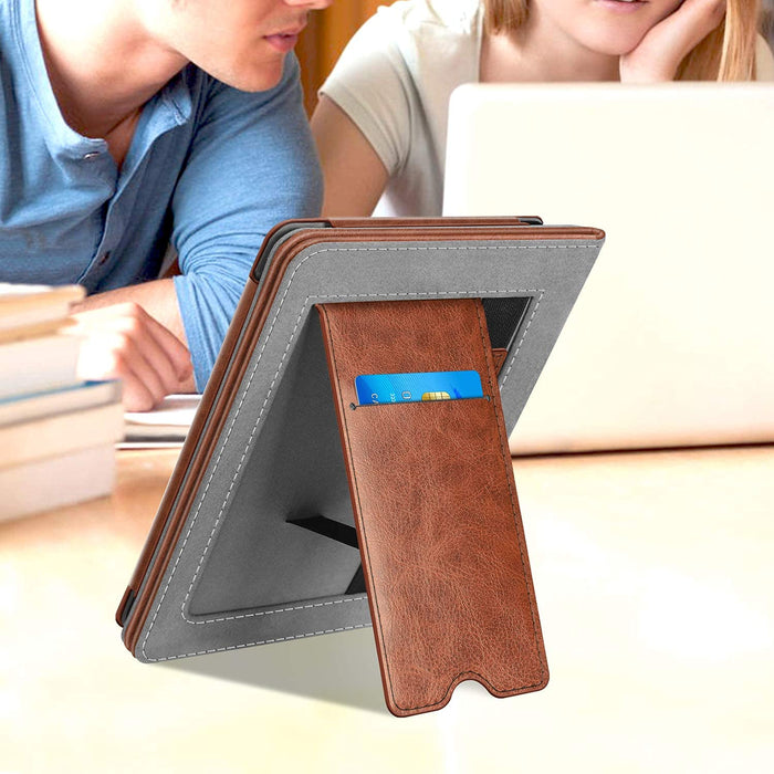 Fintie Etui kompatybilne z Kindle Paperwhite (10. generacji – 2018 / wszystkie generacje) – etui ochronne z przegródką na karty, szlufką na rękę i funkcją automatycznego uśpienia/budzenia w stylu vintage brązowe