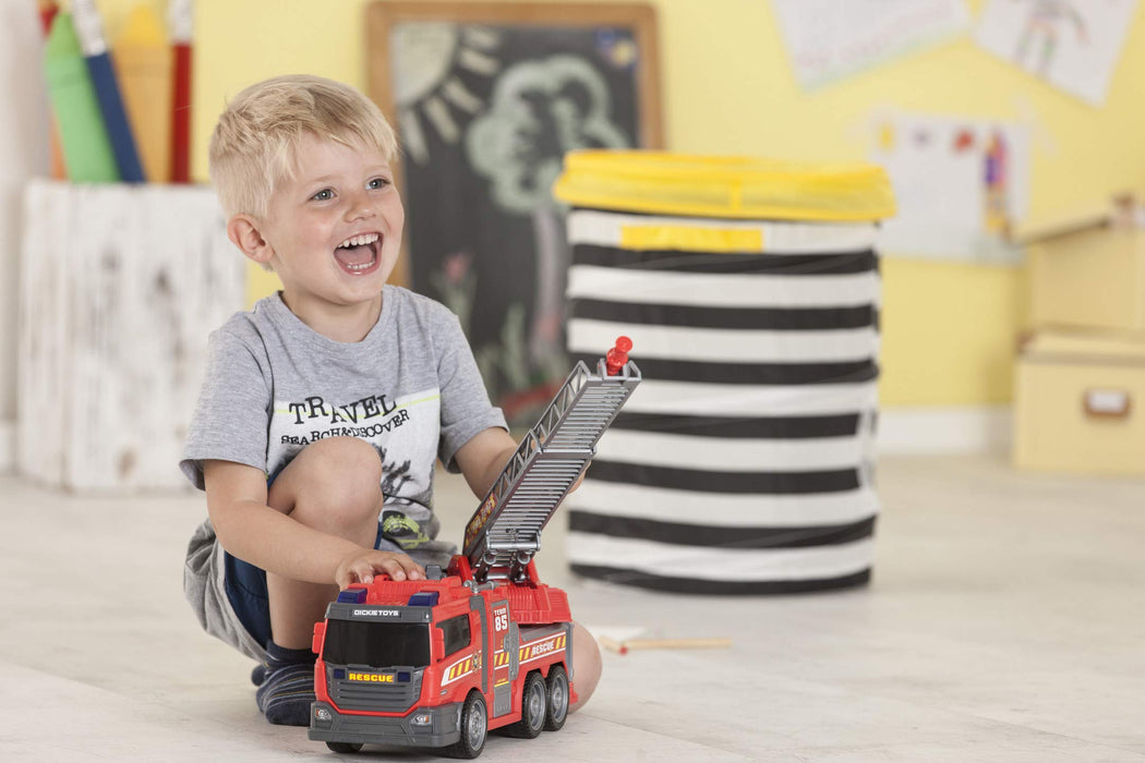 Dickie Toys 203308371 Straż pożarna Fire Fighter 36 cm, migające światła, efekty dźwiękowe, pojazd strażacki i ruchoma drabina, funkcja psikania wodą, trafiony prezent dla dzieci od 3 lat
