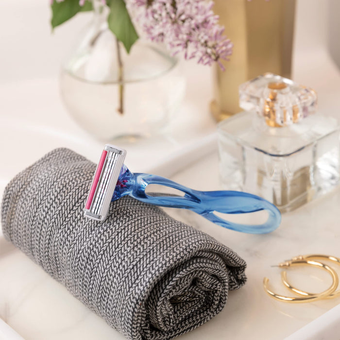 Bic Click 3 Soleil Sensitive damska maszynka do wielokrotnego napełniania, 30% plastikowy uchwyt z recyklingu i wkłady z 3 ostrzami - pudełko 1 + 2 szt