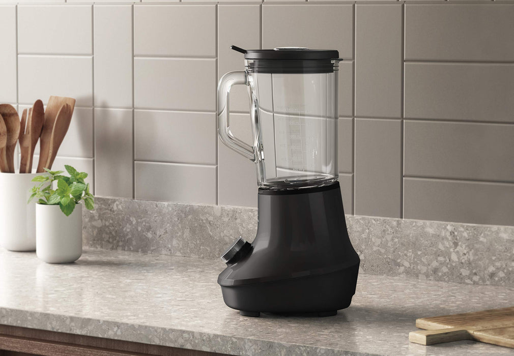 Electrolux Blender kielichowy Explore 6 - Mocny silnik 700 W, Technologia pochylenia Tilt, 5 Prędkości + funkcja Pulse, 6 Ostrzy ze stali nierdzewnej, 2 l Szklany dzbanek E6TB1-4GB, Czarny