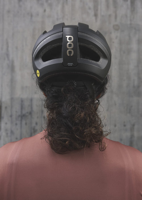 POC Kask rowerowy Omne Air MIPS – niezależnie od tego, czy jeździsz na rowerze do pracy, zwiedzasz szlaki żwirowe, czy na lokalnych szlakach, kask zapewnia zaufaną ochronę