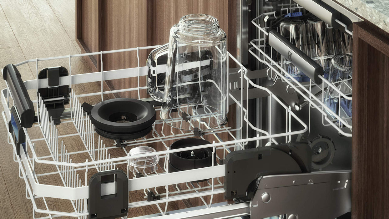 Electrolux Blender kielichowy Explore 6 - Mocny silnik 700 W, Technologia pochylenia Tilt, 5 Prędkości + funkcja Pulse, 6 Ostrzy ze stali nierdzewnej, 2 l Szklany dzbanek E6TB1-4GB, Czarny