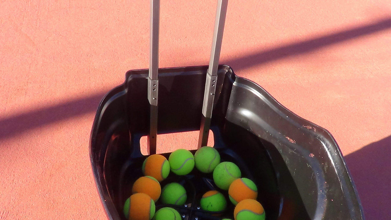 Racketclub Powershot 3 NG - Najbardziej profesjonalna maszyna do piłek na rynku - Programowalna do własnego treningu, dużej prędkości strzelania, wszystkich rodzajów rotacji, zdalnego sterowania i wielu wbudowanych ćwiczeń