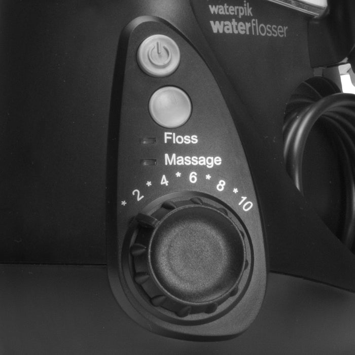 Waterpik Ultra Professional Waterflosser stały irygator do ust z 7 końcówkami, zakres ciśnienia od 0,7 do 7 bar regulowany za pomocą 10 ustawień ciśnienia, zintegrowany timer, czarny (WP-662EU)