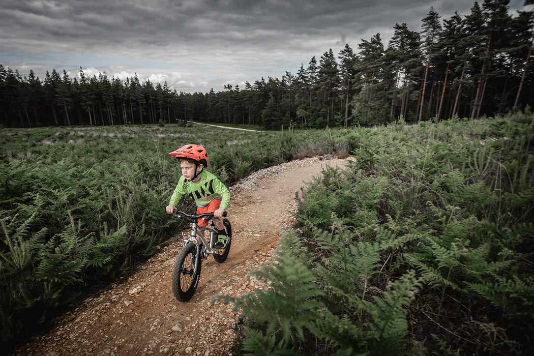 EARLY RIDER Seeker rower dziecięcy na pasku dla chłopców i dziewczynek, 14 albo 16 cali, od 2,5 do 5 lat, 5,6 kg, Adventure Edition, idealny na prezent | Kids Bicycle | rower dziecięcy